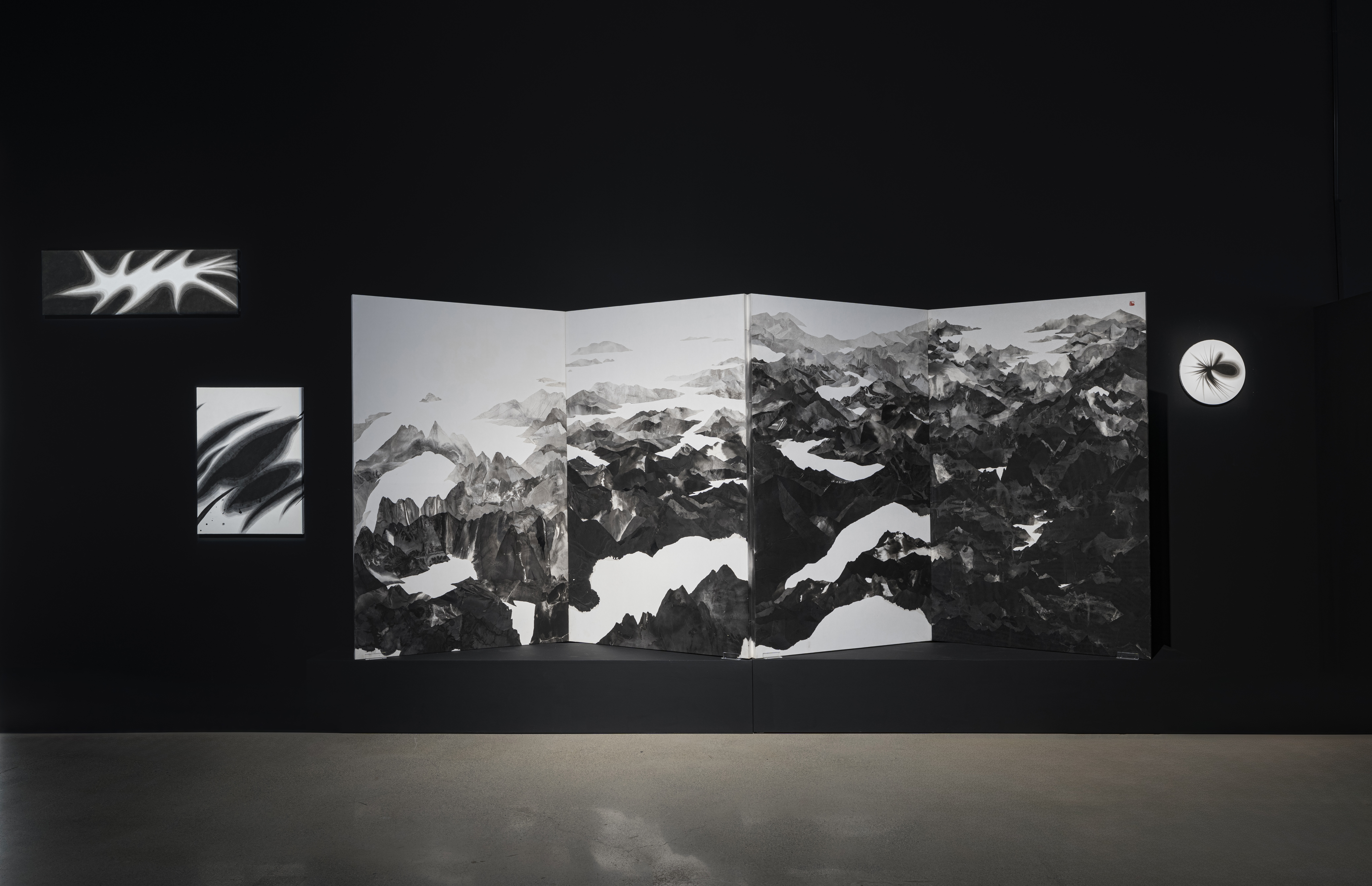 Weekend on Isle of Portland, Installation, Cement and iron, 2023