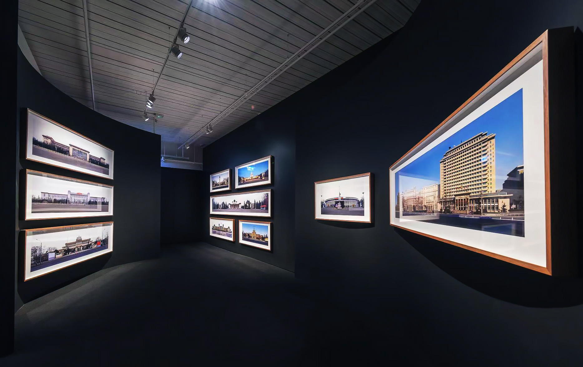 Weekend on Isle of Portland, Installation, Cement and iron, 2023